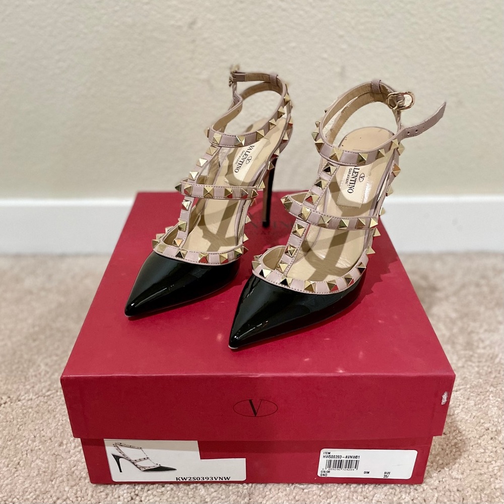 Valentino Garavani Rockstud Pumps 35.5